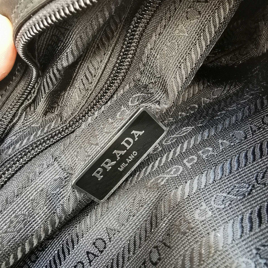 Prada Re-Nylon Schwarz Umhängetasche