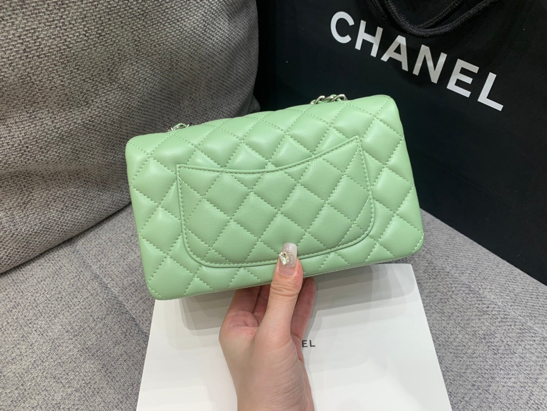 MINI RECTANGLE FLAP BAG 20CM LIME LAMBSKIN SILBER-HARDWARE