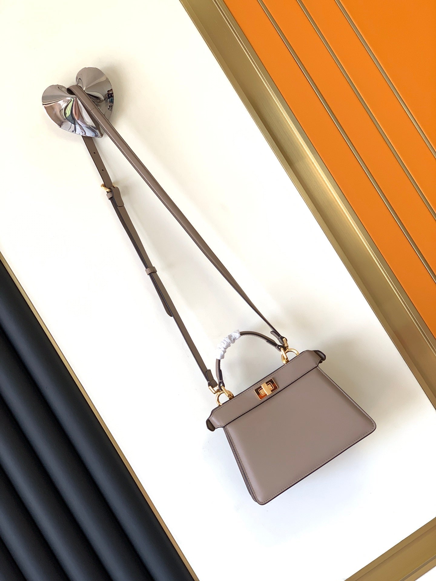 Peekaboo ISeeU Petite 20 Bag braunes Lammleder Ghw