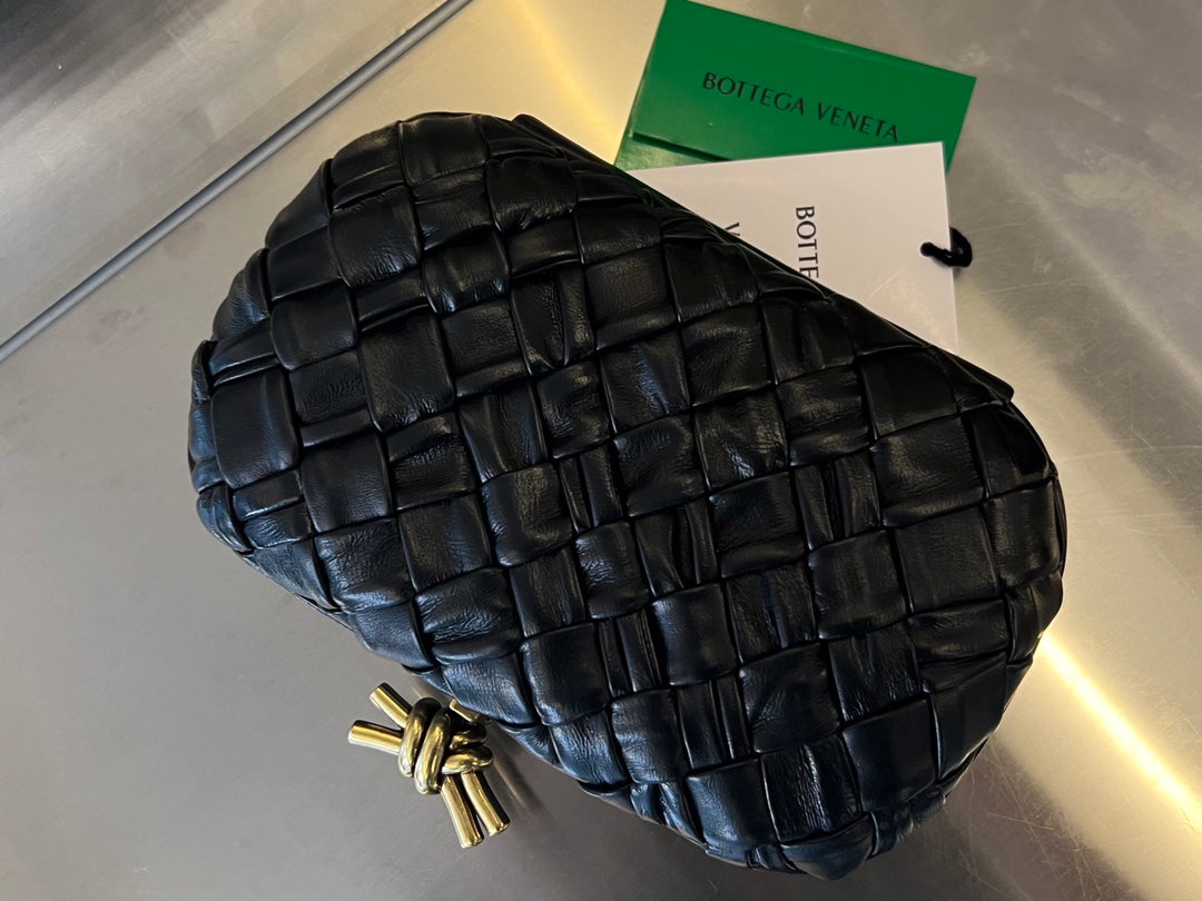 KNOT 19 IN Schwarz LAMBSKIN