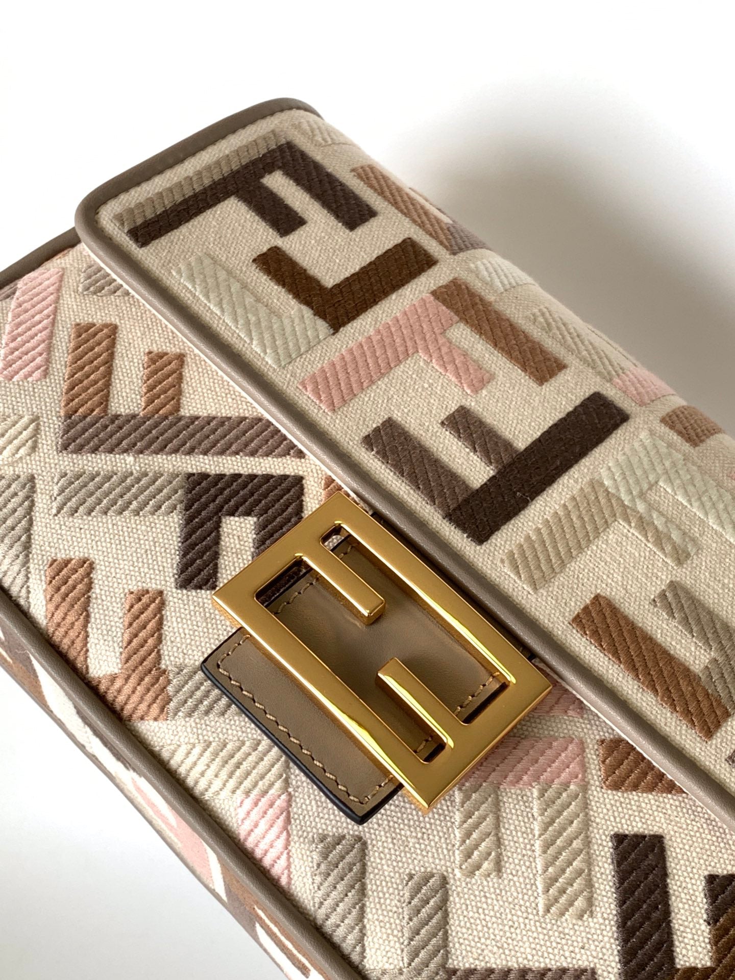 Fendi Baguette white bag – front view