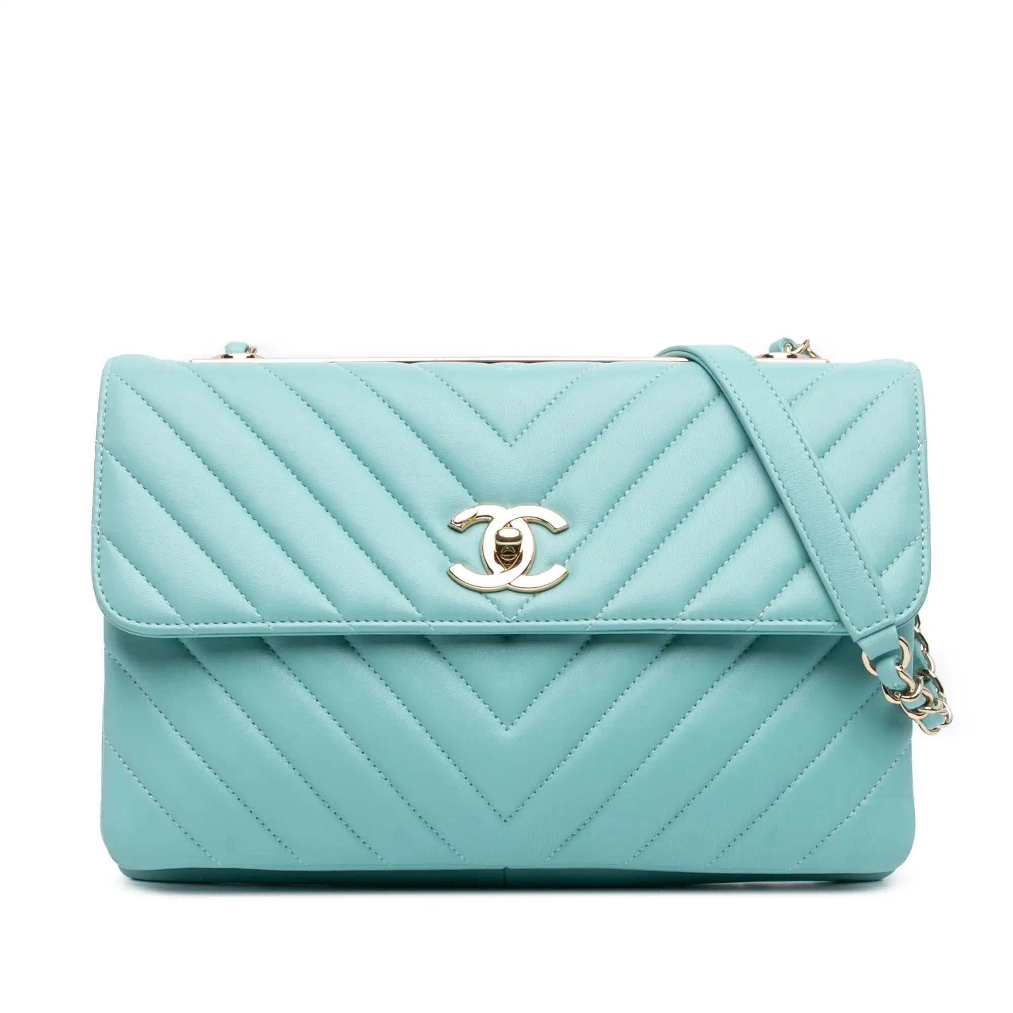 Blaue Chanel Chevron Lammleder Trendy CC Flap Umhängetasche
