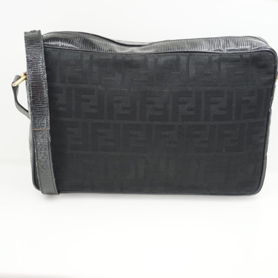 Fendi Sort Crossbody | Studio Nafay