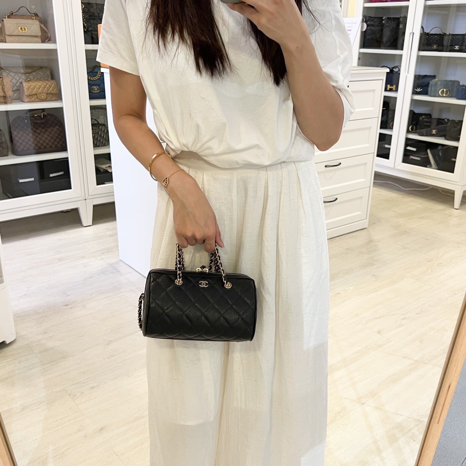 [Below Retail Deal!] Chanel 25P Bowling Bag in Black Caviar und LGHW (Model: )