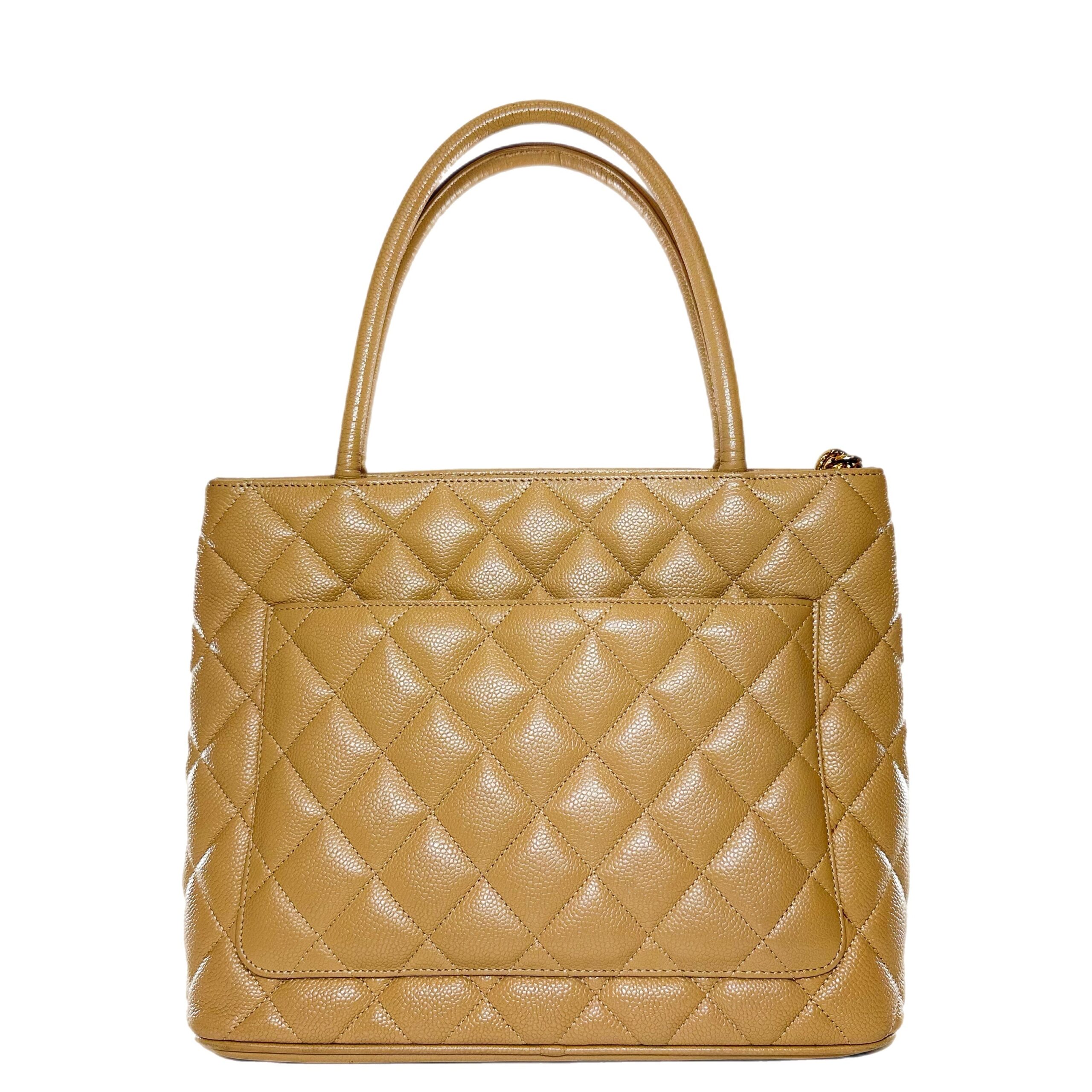 Chanel Tote beige bag – front view