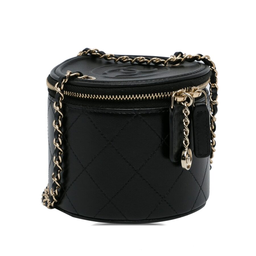 Chanel handbag black – front view