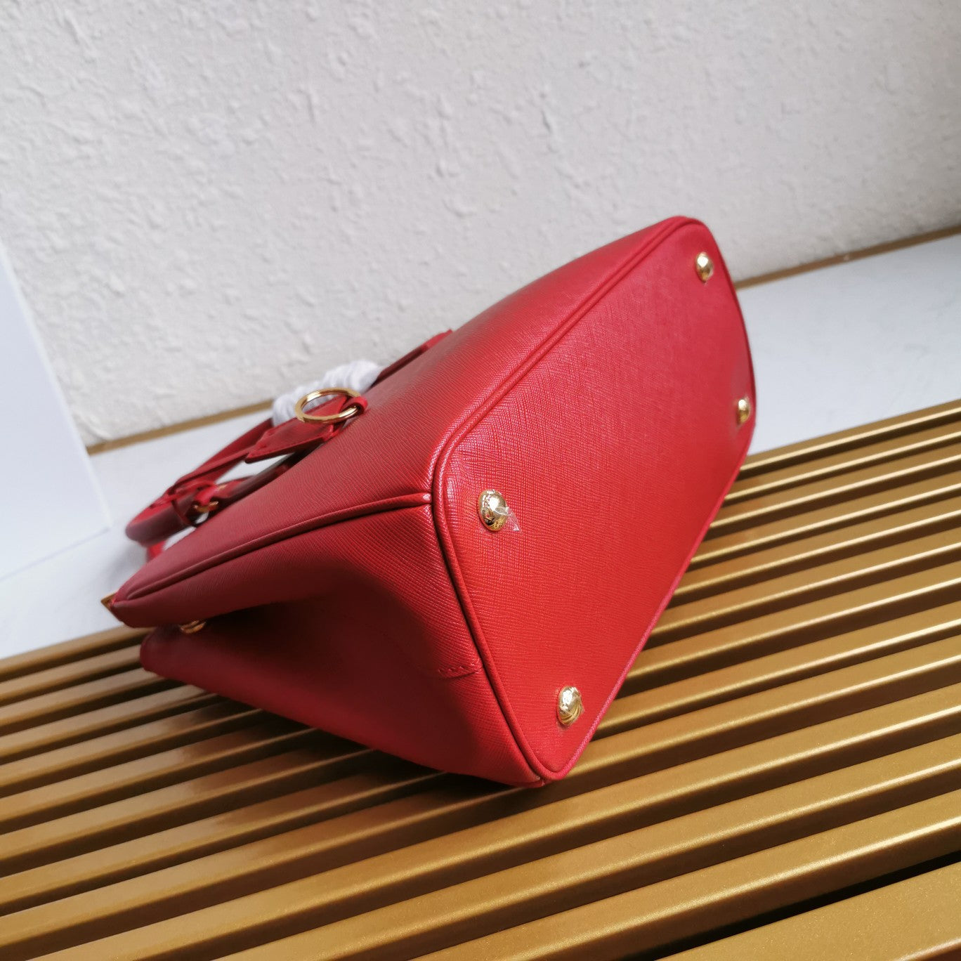 PRA GALLERIA 28 BAG IN CHERRY RED SAFFIANO-LEDER